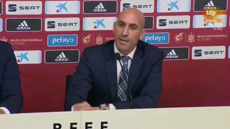 El presidente de la RFEF, Luis Rubiales, tras anunciar el regreso de Luis Enrique a la selección, ha dicho que Robert Moreno le escribió para acordar su salida "y no ser un impedimento para la vuelta de Luis Enrique".