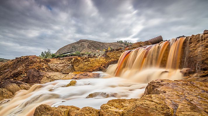 El tiempo - Una decena de provincias están en riesgo por precipitaciones y fuerte oleaje
