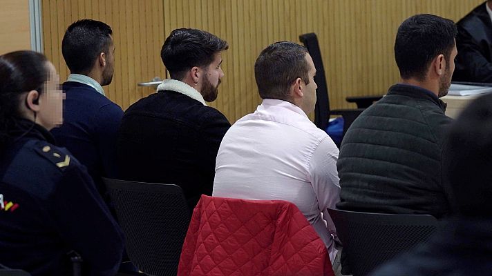 Informativo 24h - La Fiscalía pide prisión por abuso sexual y delito contra la intimidad para La Manada de Pozoblanco