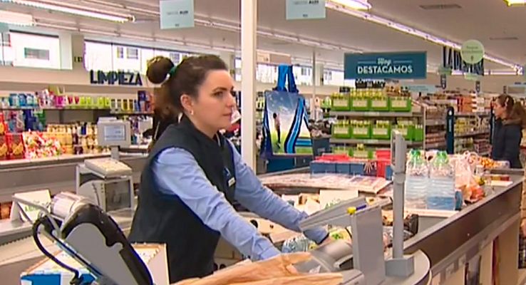 Telediario 1 - Calidad, cercanía y precio: los tres factores más repetidos a la hora de elegir dónde comprar