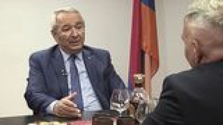 25 Minutos de conversación - Exmo. Sr. Embajador de Armenia