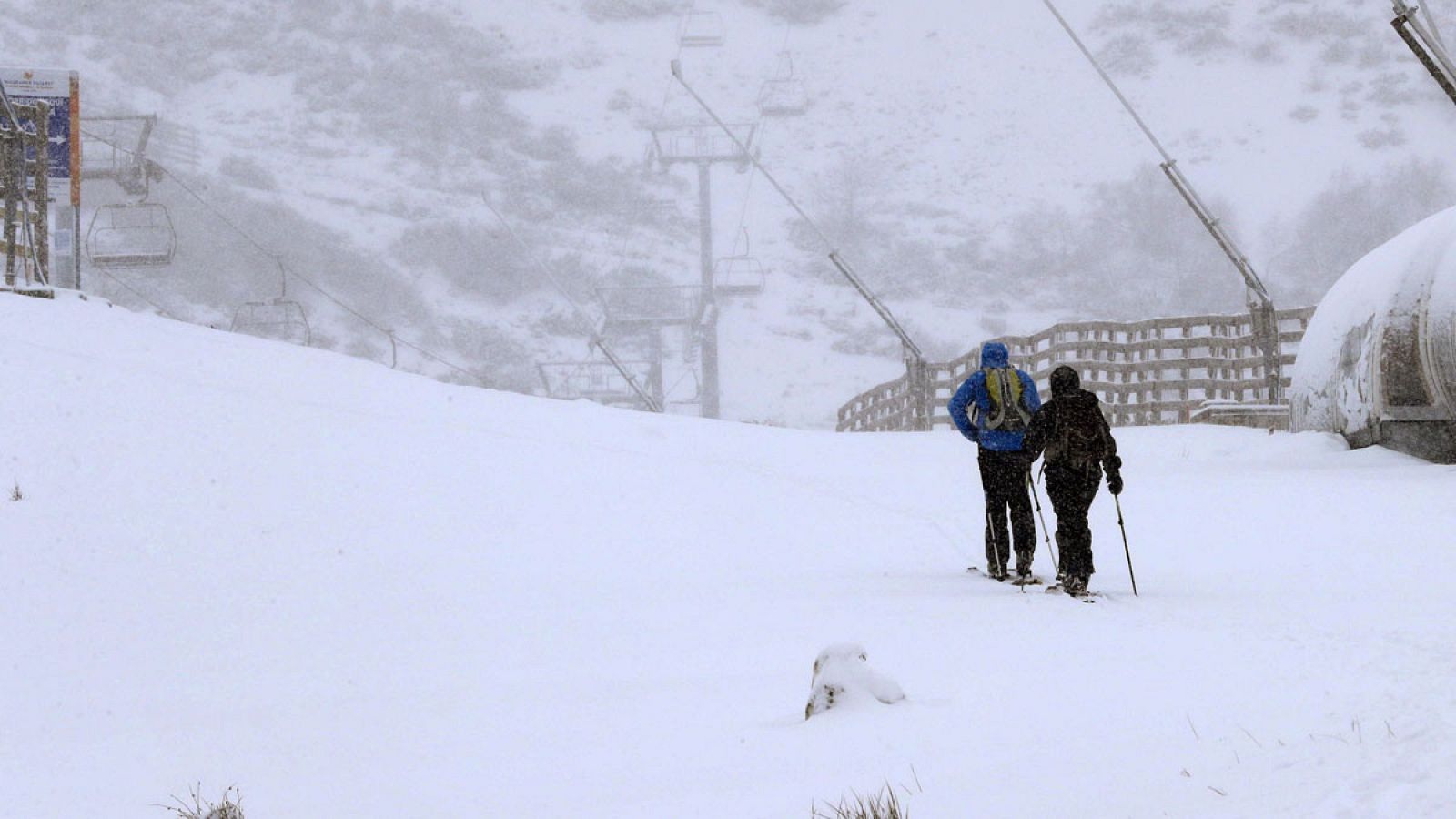 Las estaciones de esquí españolas comienzan a abrir sus pistas
