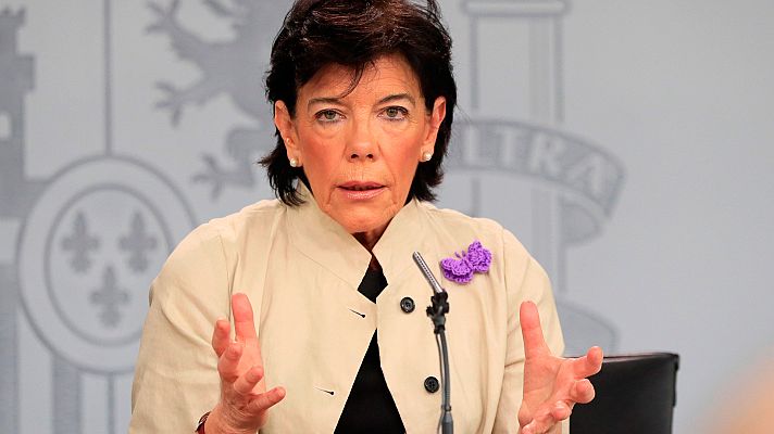 Telediario 1 - Celaá, a Vox por impedir textos institucionales en violencia de género: "Nos tendrán enfrente"