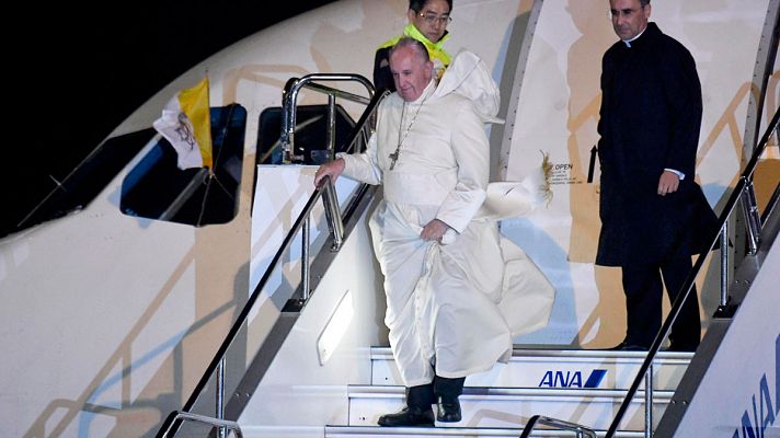 Informativo 24h - El papa Francisco desafía al temporal y llega a Japón para visitar Hiroshima y Nagasaki