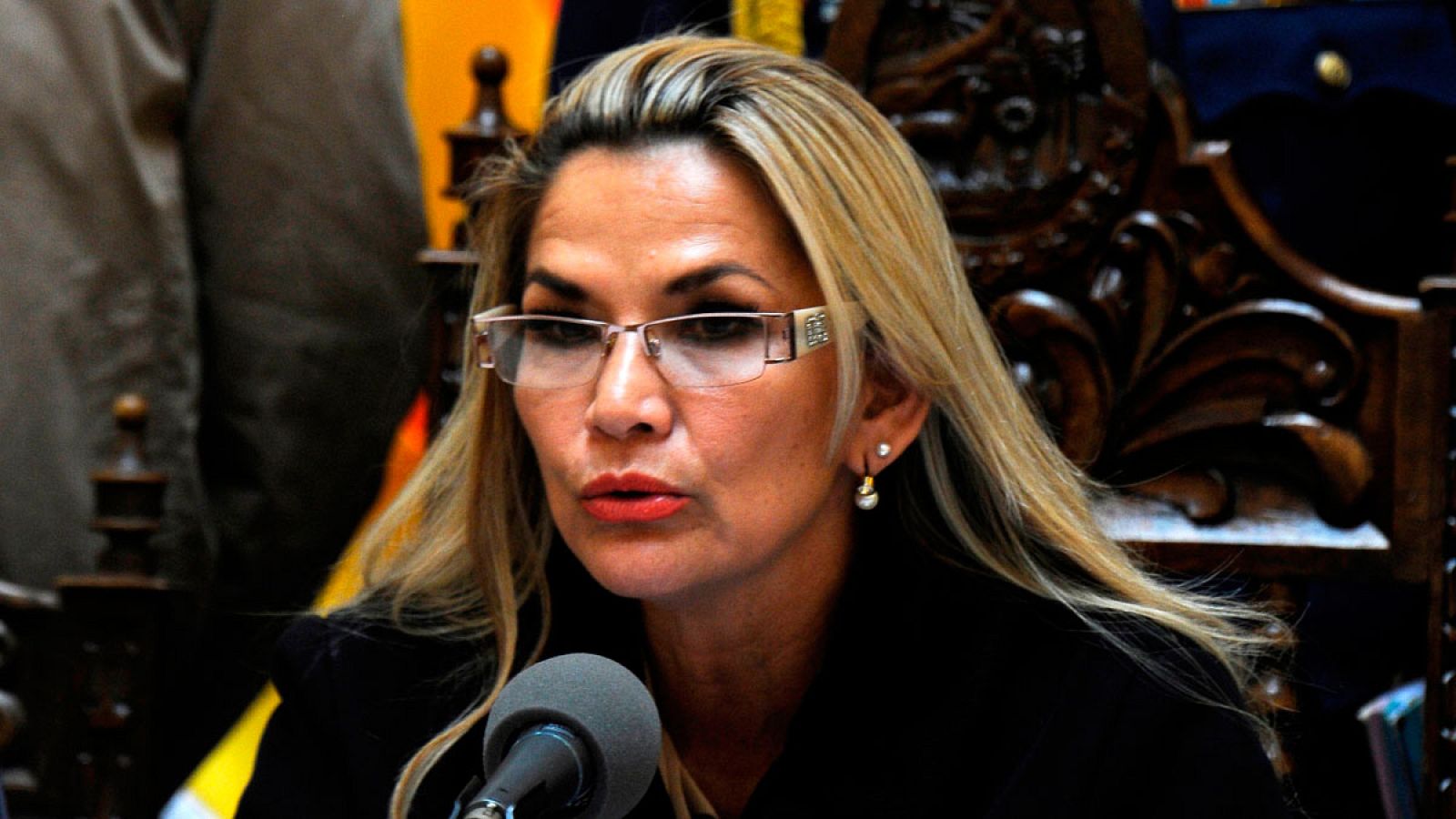 Áñez advierte de que no promulgará una ley de inmunidad para Evo Morales