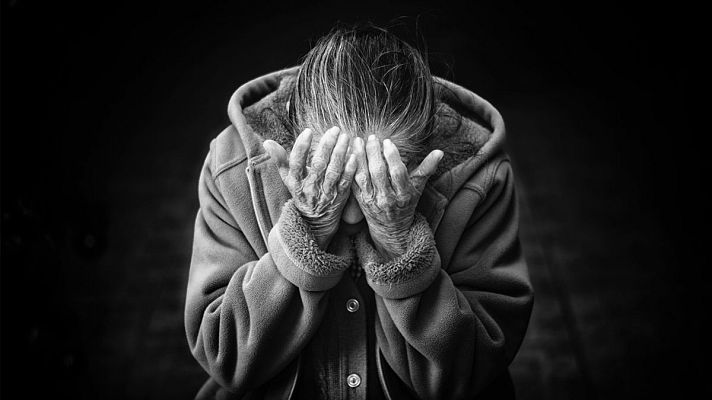 Telediario 1 - El peso psicológico de la violencia de género en las mujeres mayores