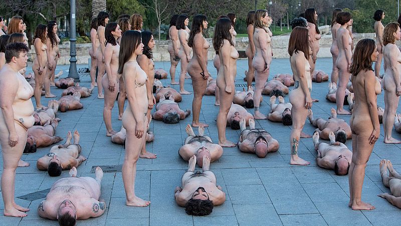 Metrópolis - Intramurs I. Spencer Tunick - ver ahora