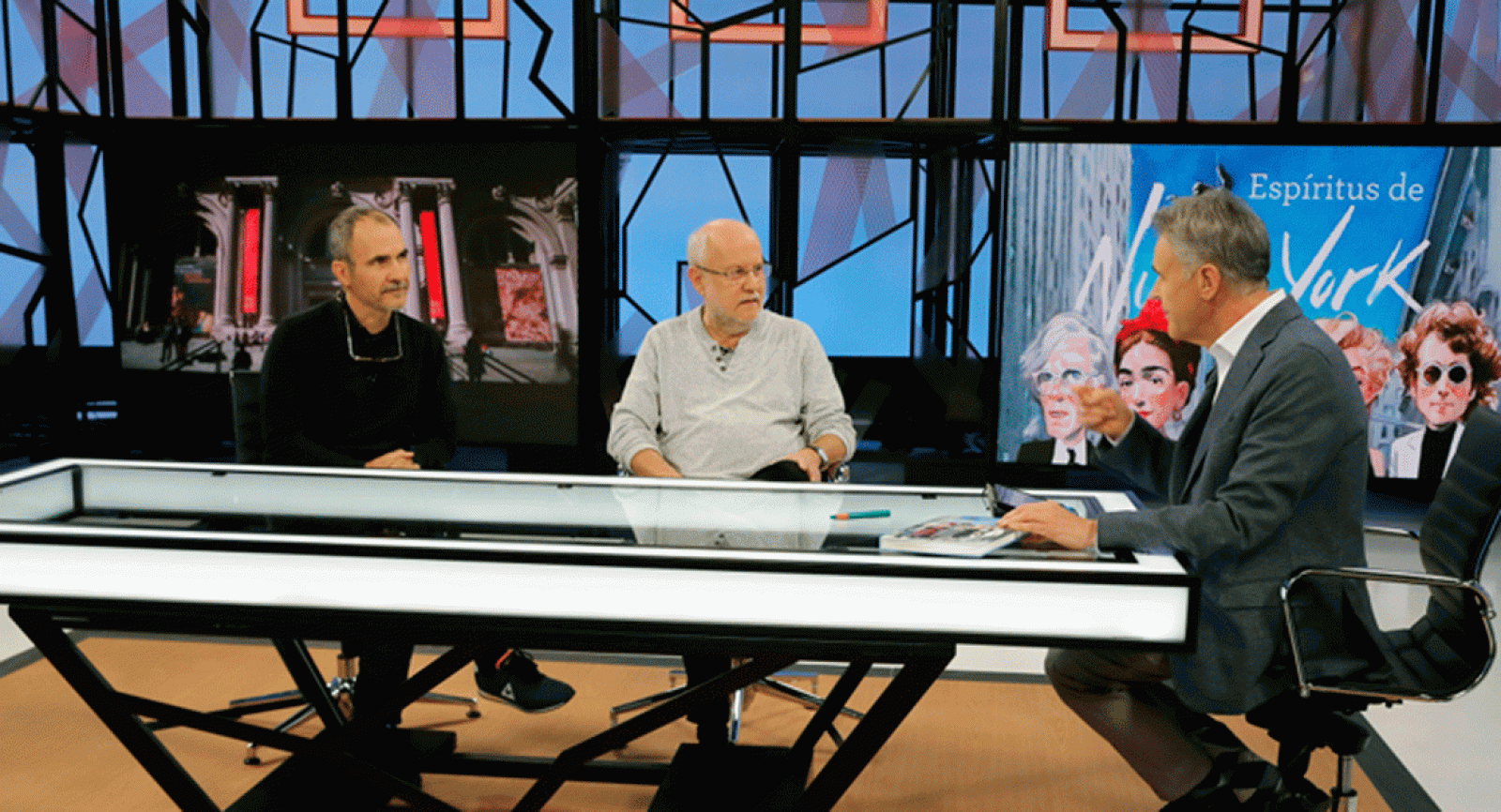 La aventura del saber. Espíritus de Nueva York 'Espíritus de Nueva York'. Salvador Gómez Valdés periodista Alberto Gil y al ilustrador Fernando Vicente