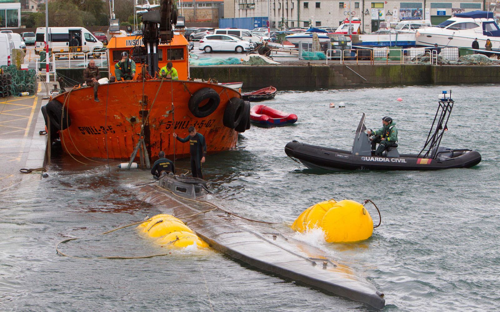 Tres grandes clanes gallegos, en el punto de mira por el narcosubmarino incautado - RTVE.es