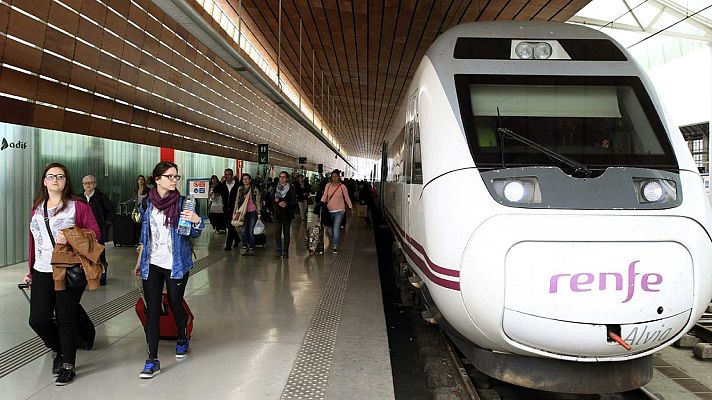 Telediario 1 - Adif elige a Renfe, SNCF e Ilsa-Trenitalia para operar las principales líneas de AVE