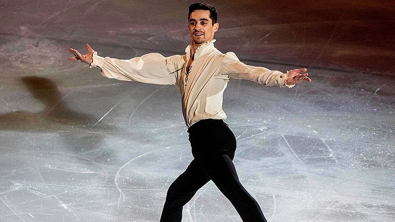 El patinador Javier Fernández ha estado en TDP Club en plena gira de su 'Revolution on ice', espectáculo con el que está llevando su patinaje a muchas ciudades de España.