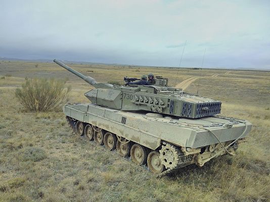 España Directo - Asistimos a maniobras del ejército en Zaragoza