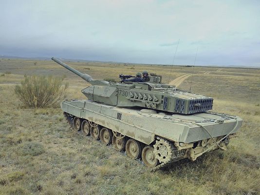 España Directo - Asistimos a maniobras del ejército en Zaragoza