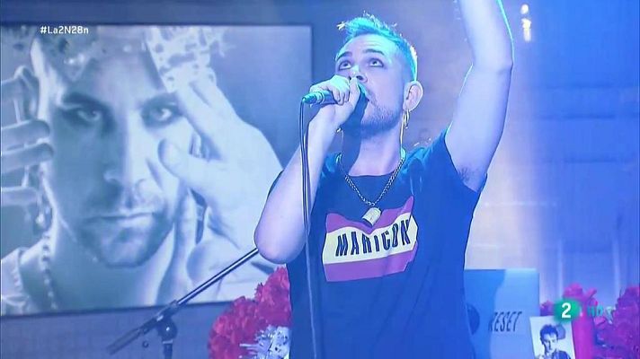 La 2 Noticias - Alan Neil interpretra "EL DESARRAIGO" en La 2 Noticias