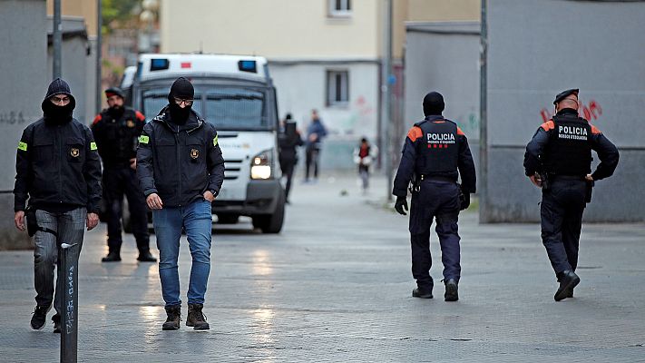 Gran redada contra el tráfico de armas, drogas y blanqueo en Badalona