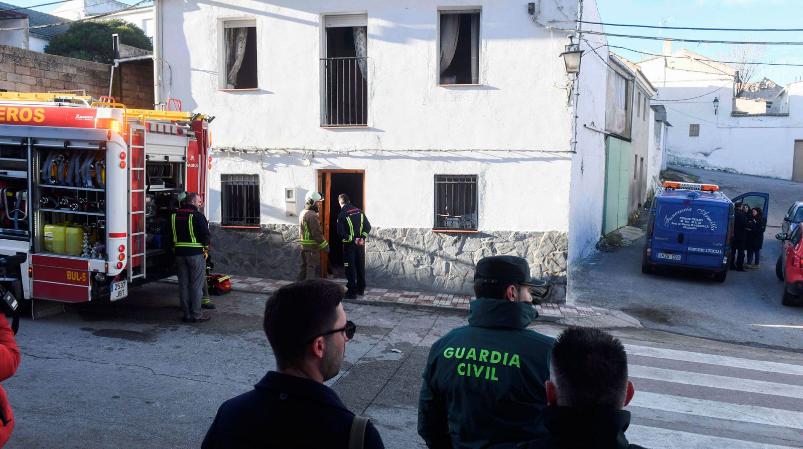 Tres muertos en un incendio provocado por un brasero en Dehesas Viejas, Granada