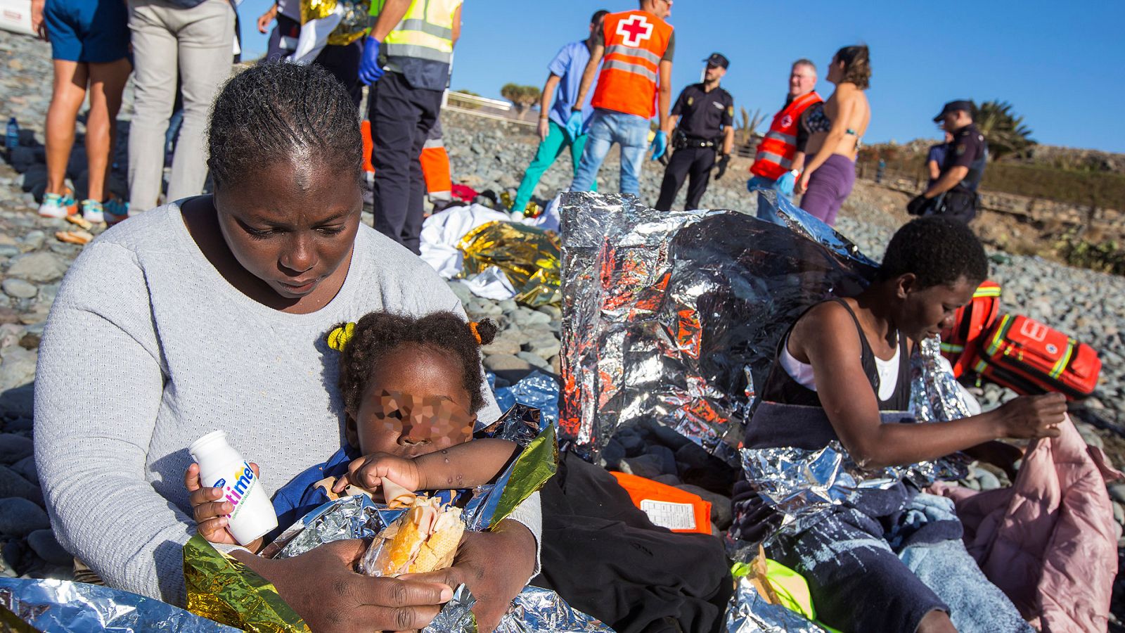 Inmigración - Llega una patera con 24 personas a bordo a Gran Canaria - RTVE.es