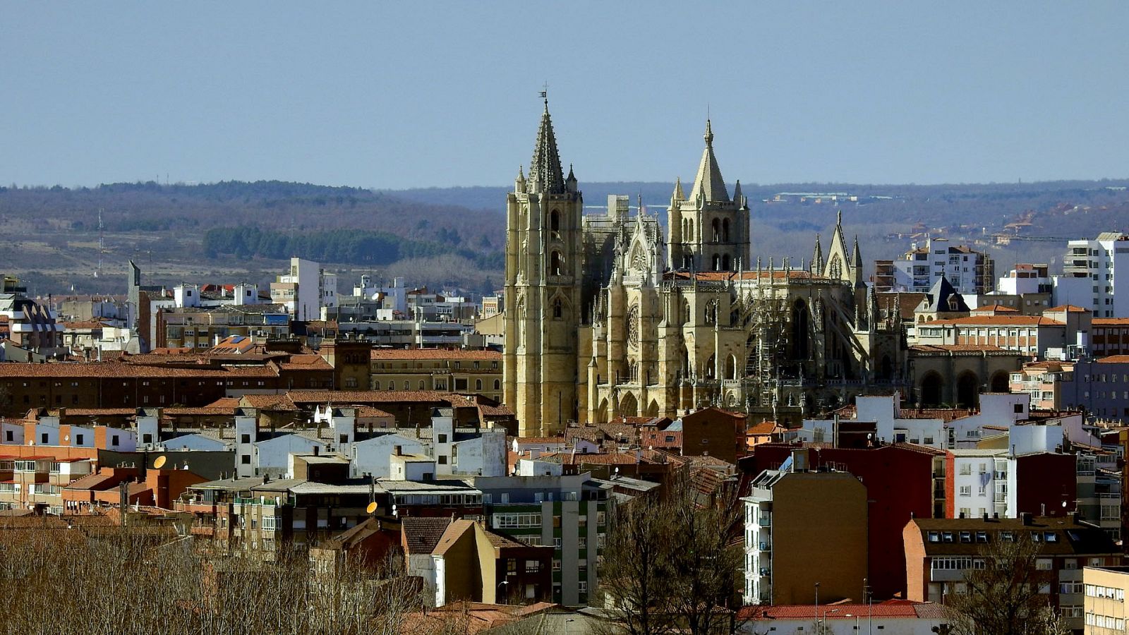 Ciudades para el Siglo XXI - León, ciudad y reino