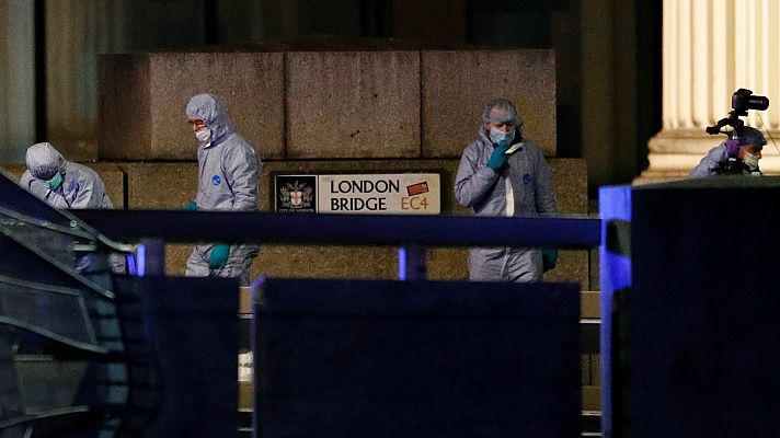Dos muertos en un ataque terrorista en el puente de Londres