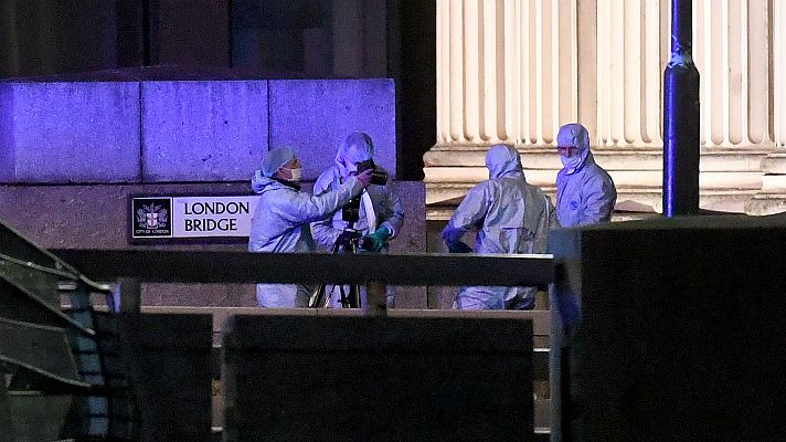 Telediario 1 - Dos muertos y tres heridos en ataque terrorista en Londres