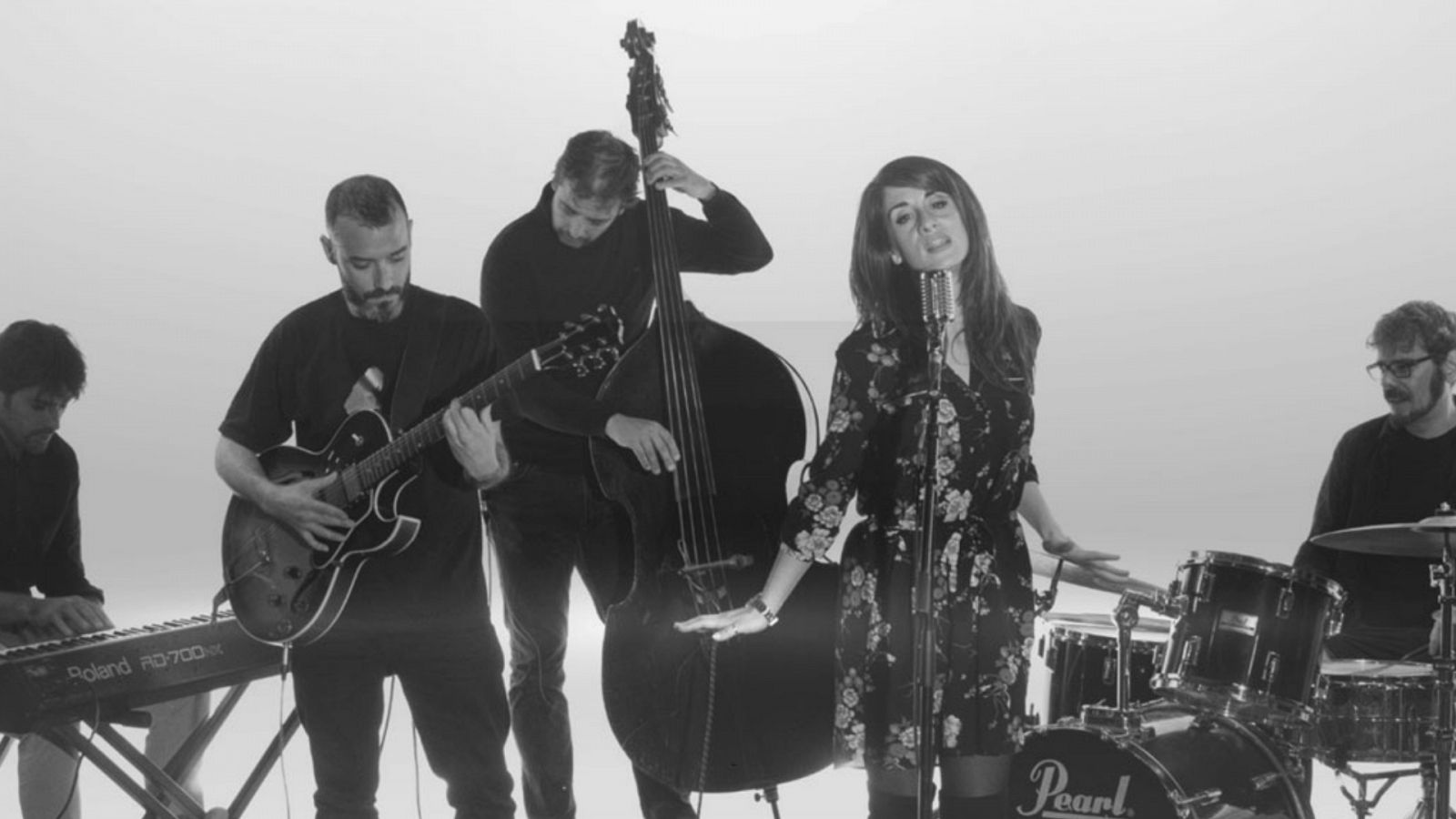 Las noches del Monumental - Luis Miguel Bregel / Menil - ver ahora