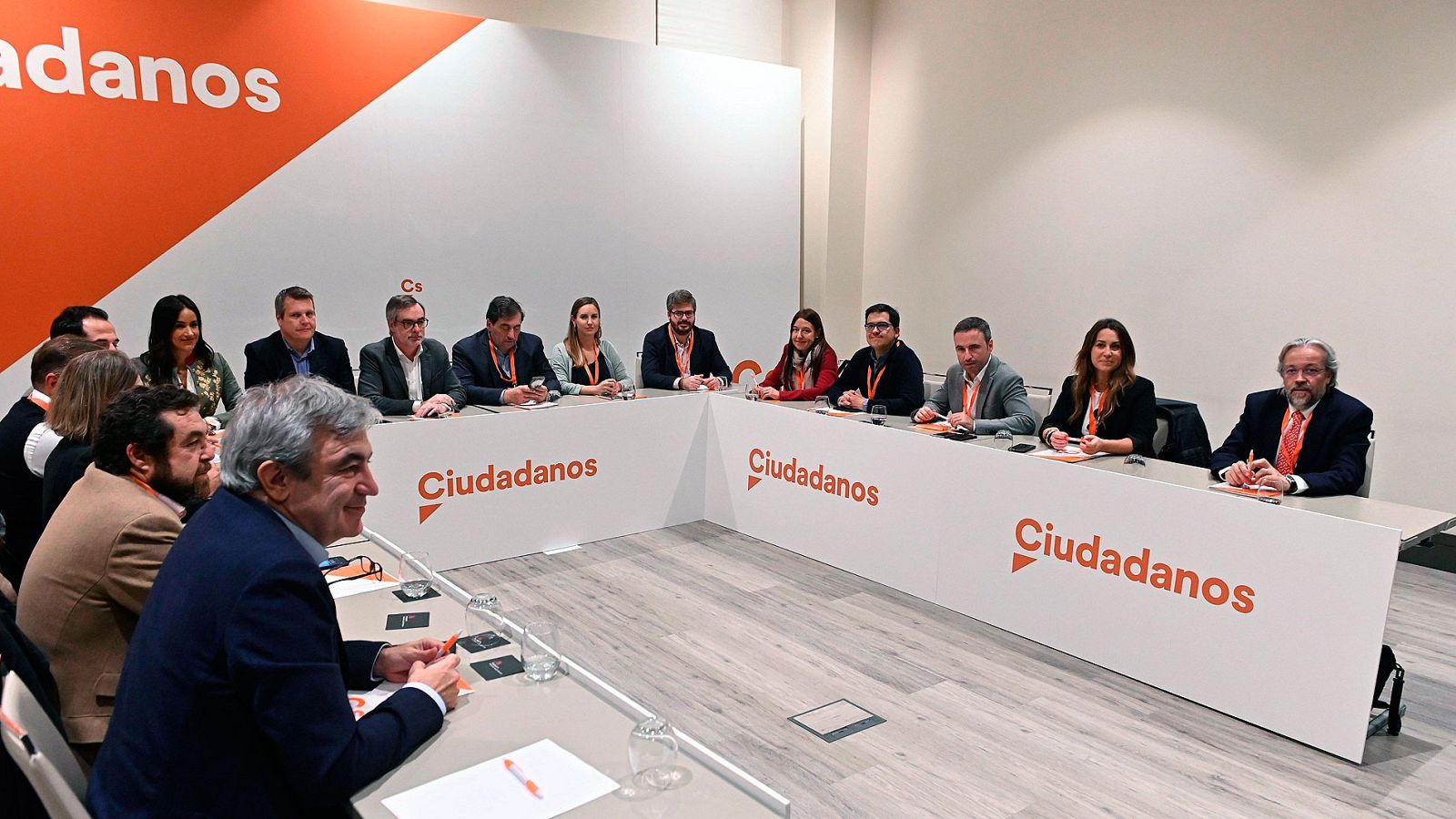 Ciudadanos elige una gestora continuista aunque incorpora a Garicano