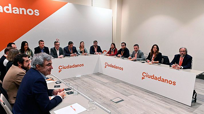 Telediario 1 - Ciudadanos elige una gestora continuista
