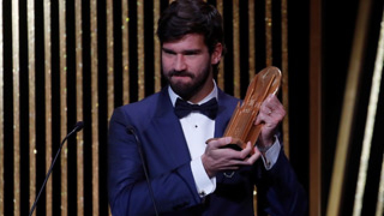 Balón de Oro | Alisson gana el premio Yashin - rtve.es