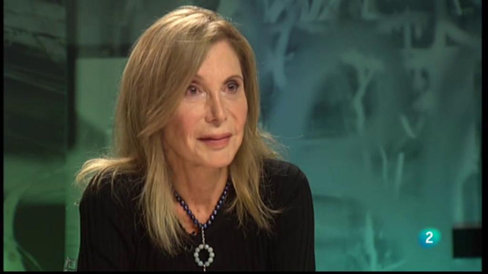 Noms Propis entrevista l'escriptora i periodista Pilar Eyre