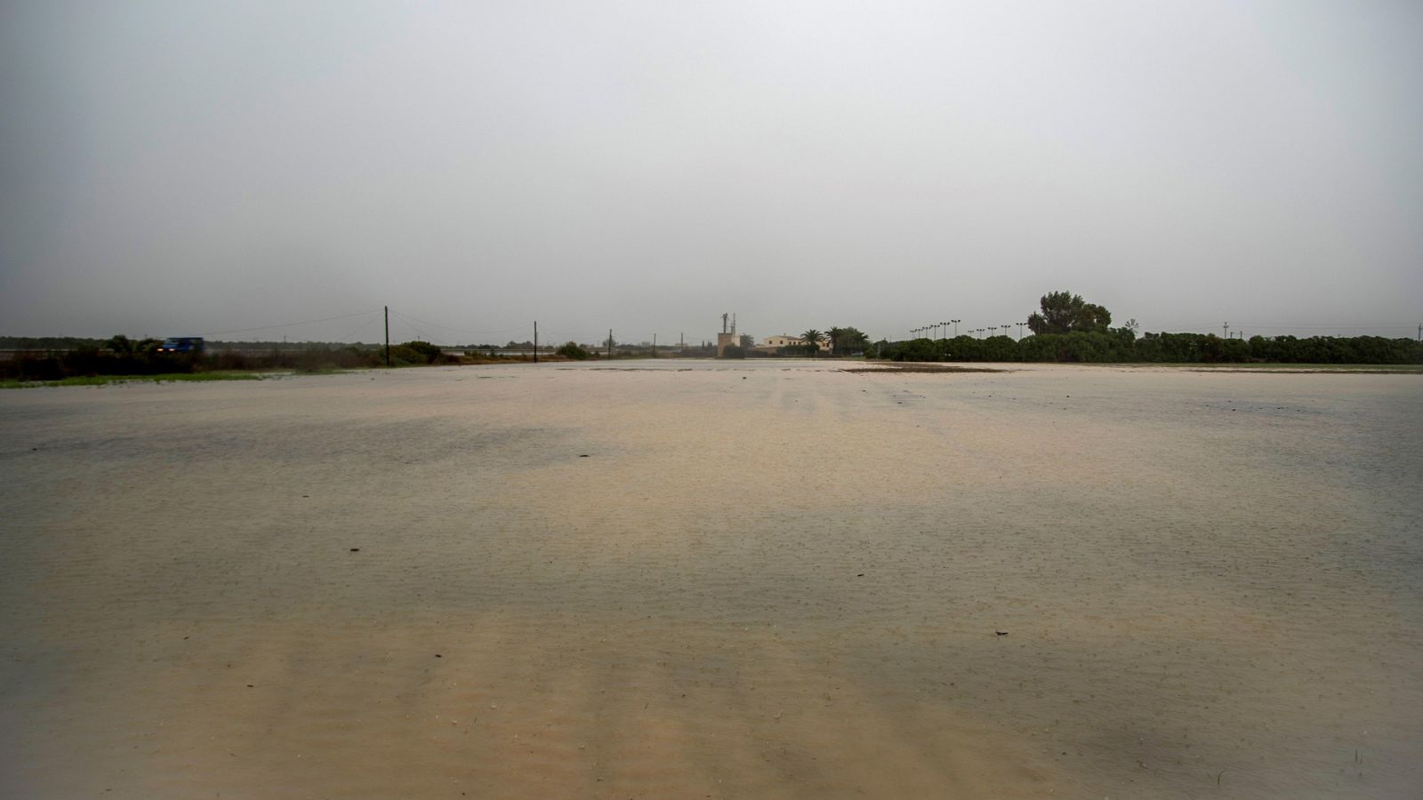 Las fuertes lluvias han provocado inundaciones en Palma de Mallorca