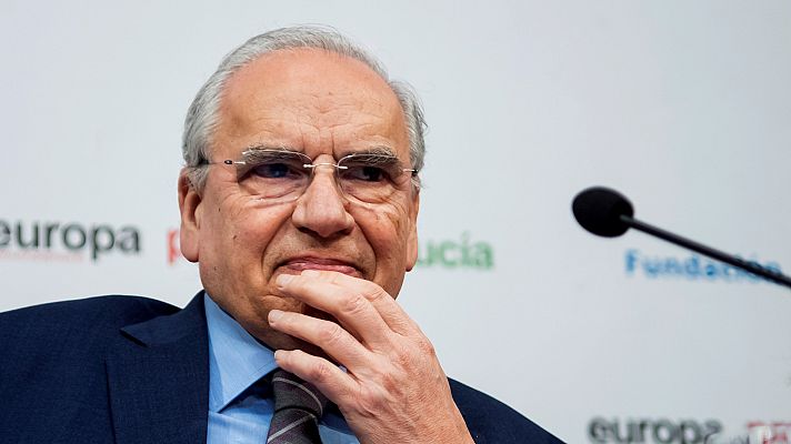 Informativo 24h - Guerra critica los pactos del PSOE con "populistas" e independentistas e insta a hablar con los "constitucionalistas"