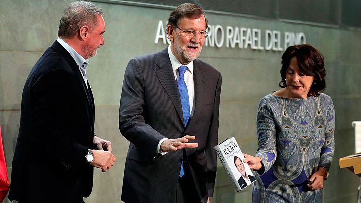 Telediario 1 - Rajoy presenta en Madrid el libro de memorias de sus siete años al frente del Gobierno