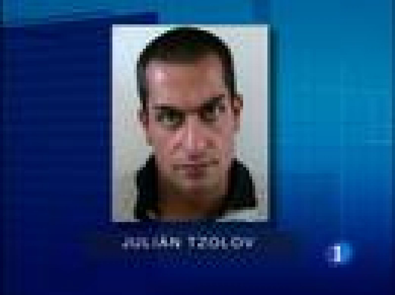 El FBI, en colaboracion con la policía española, ha conseguido detener a Julián Tzolov, uno de los fugitivos más buscados en EE.UU. Se escondía de la justicia en una mansión de Marbella y se le acusa de estafar 400 millones de dolares.