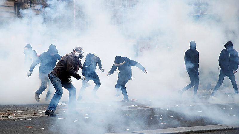 Primeros incidentes en París durante la huelga contra la reforma de las pensiones