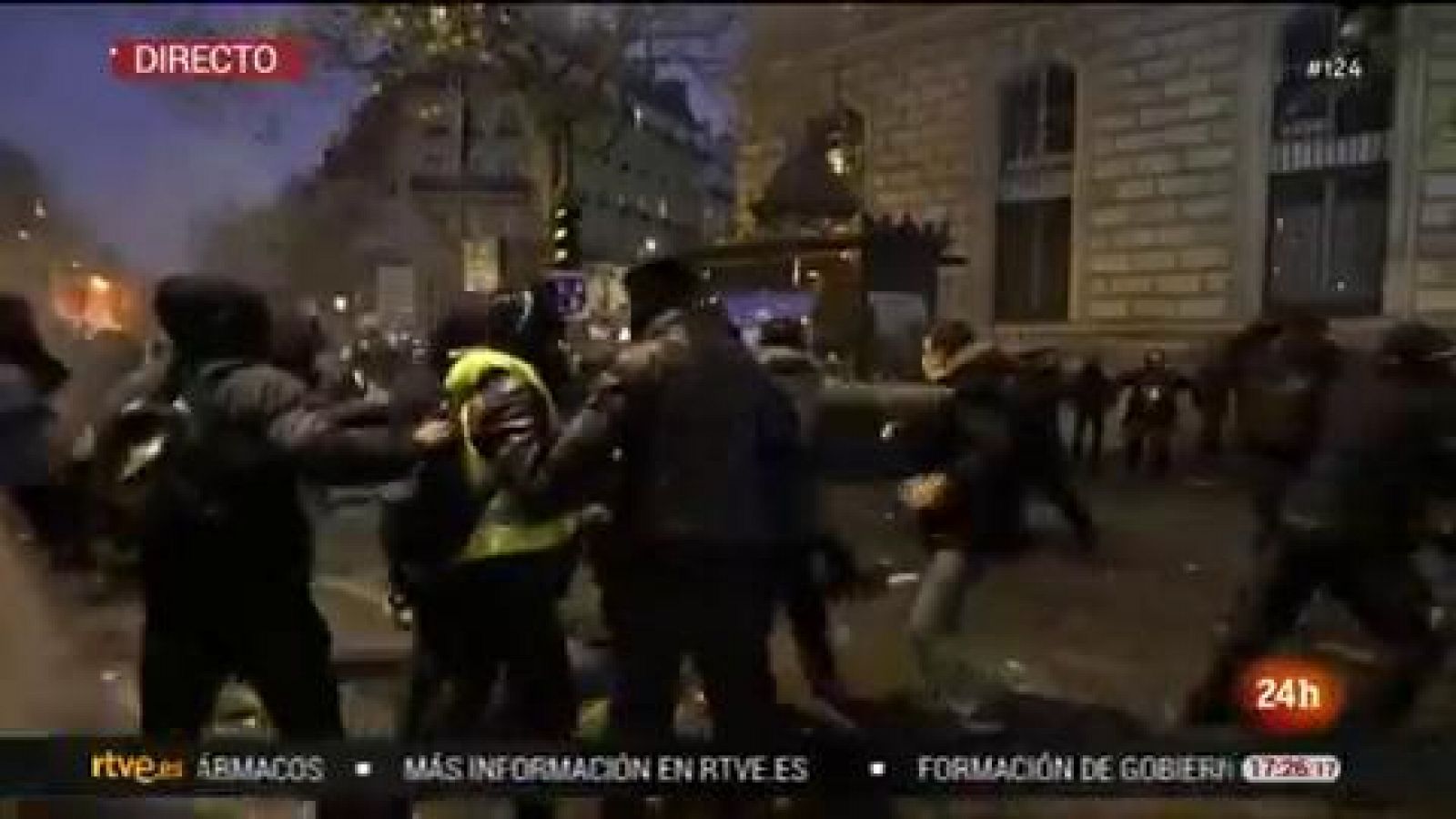 Huelga Francia | Cargas policiales en París durante la huelga contra la reforma de las pensiones - RTVE.es