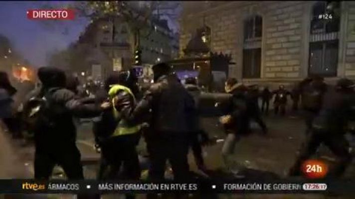 Cargas policiales en París durante la huelga 