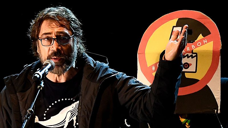 Javier Bardem llama estúpidos a Trump y a Almeida