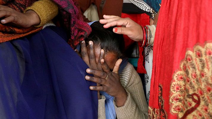 Asesinan en la India a una mujer víctima de violación cuando iba a testificar