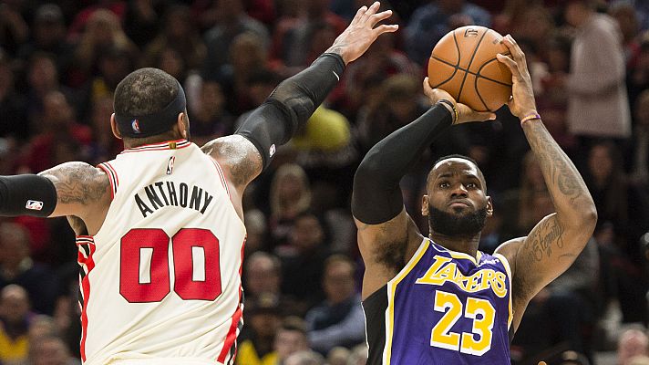 Telediario 1 - LeBron, sin piedad en el reencuentro con Carmelo