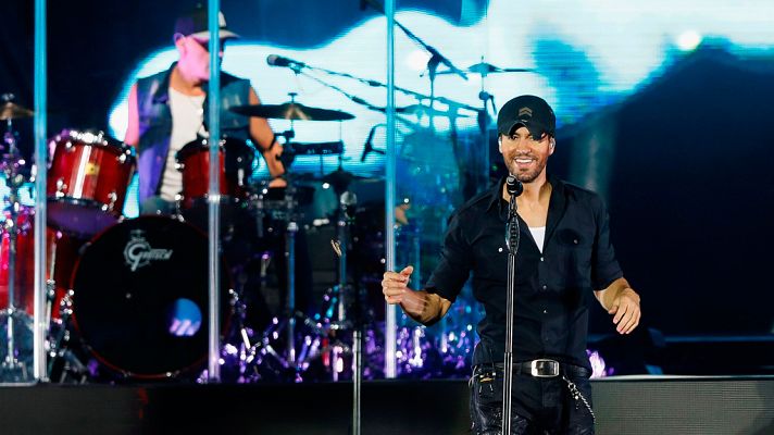 Telediario 1 - Enrique Iglesias: "Cada vez que subo al escenario pienso que puede ser el último concierto y lo doy todo"