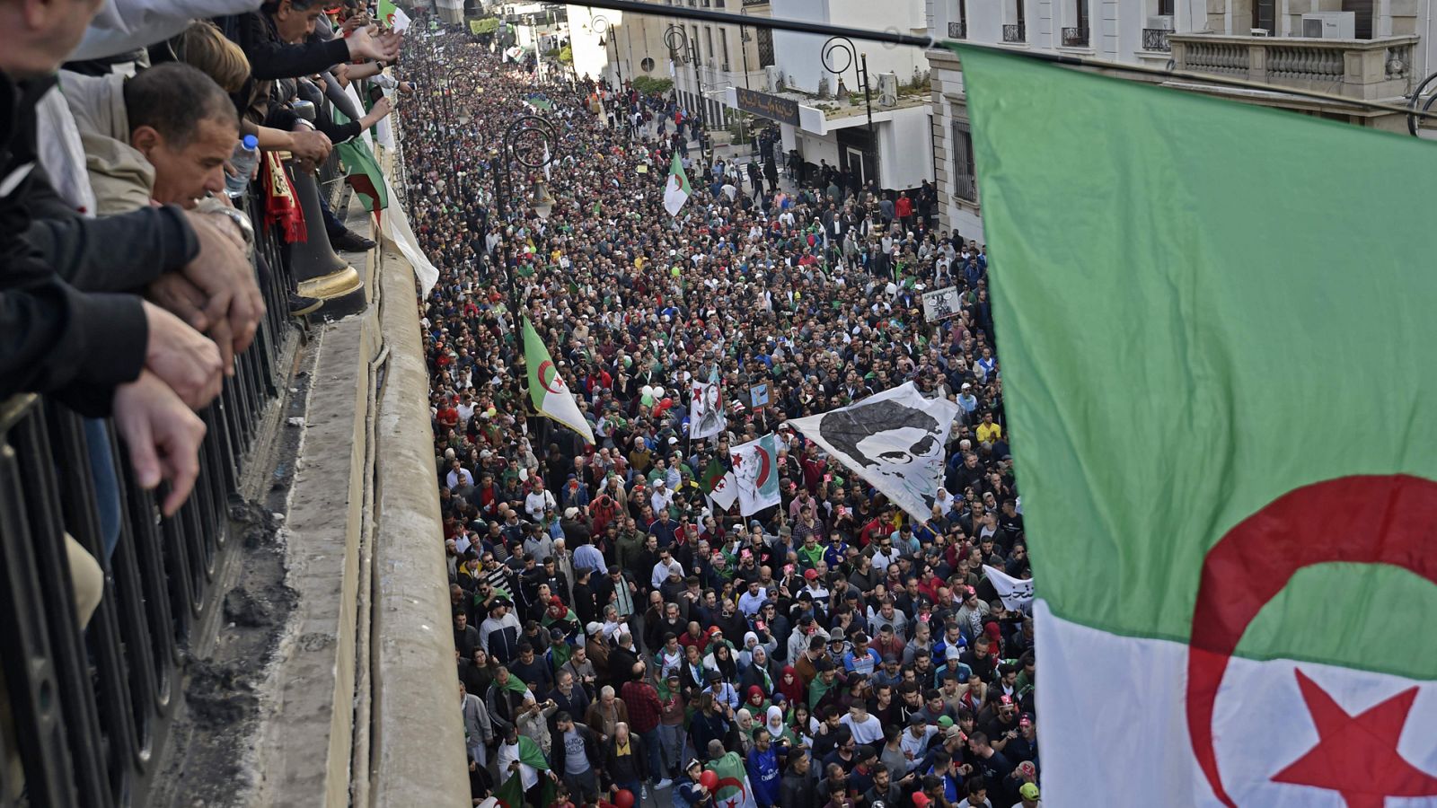 Argelia celebra las primeras elecciones sin Bouteflika