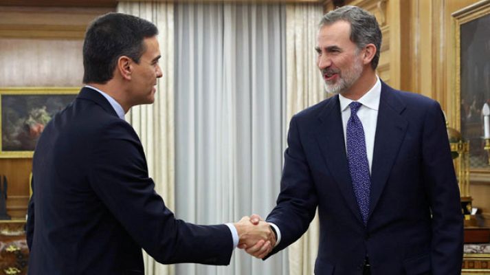 Telediario 1 - Sánchez recibe el encargo del rey para la investidura "con honor" y anuncia reuniones con todas las fuerzas políticas