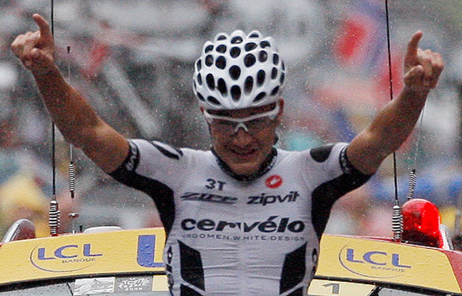 El alemán Haussler consigue su primera victoria en el Tour de Francia.