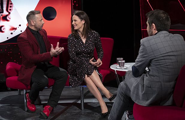 Atención obras - Chevi Muraday y Aitana Sánchez-Gijón