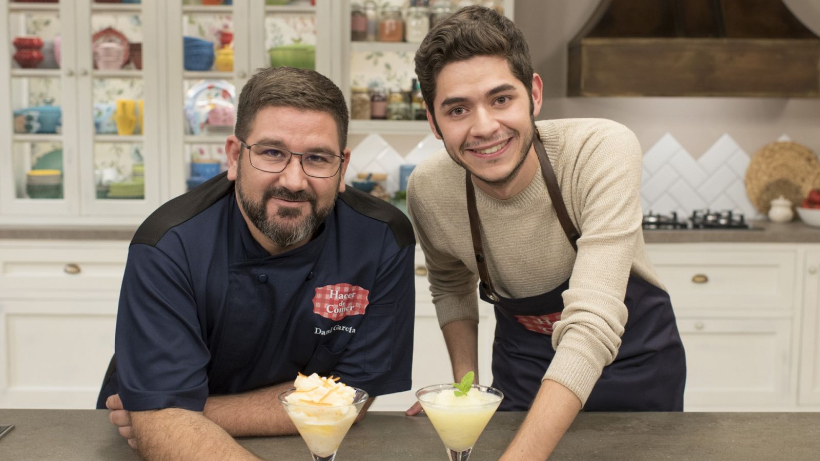 Hacer de comer - Rollito de calabacín y sorbete de mandarina  - RTVE.es