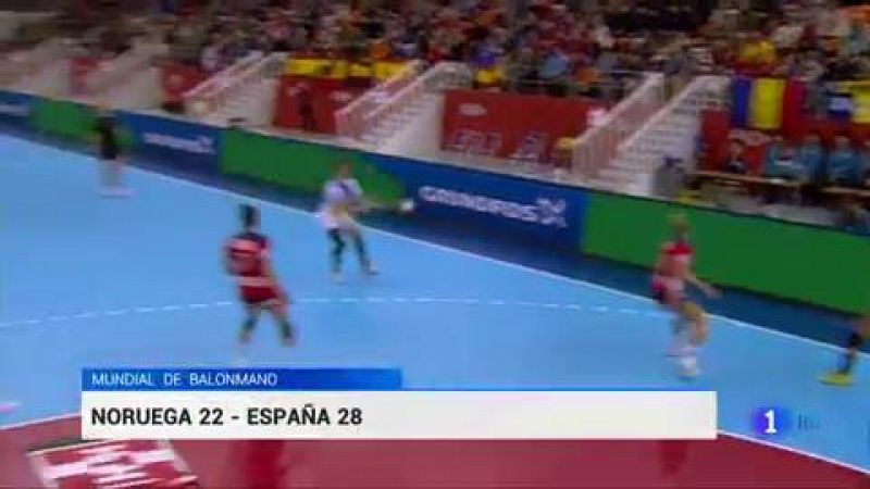 La seleccin espaola femenina de balonmano hizo historia este  viernes al clasificarse para la final del Mundial de Japn y lo logr  adems con mucha autoridad tras batir por 22-28 a la todopoderosa  Noruega, histrica 'bestia negra', domada por un