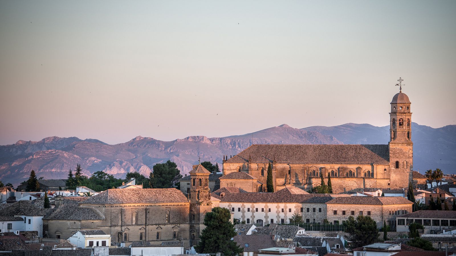 Ciudades española Patrimonio de la Humanidad - Episodio 7: Baeza - Documental en RTVE