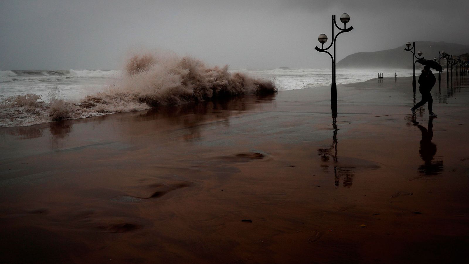 Alerta por viento, lluvias y nieve en 38 provincias del occidente peninsular y Canarias