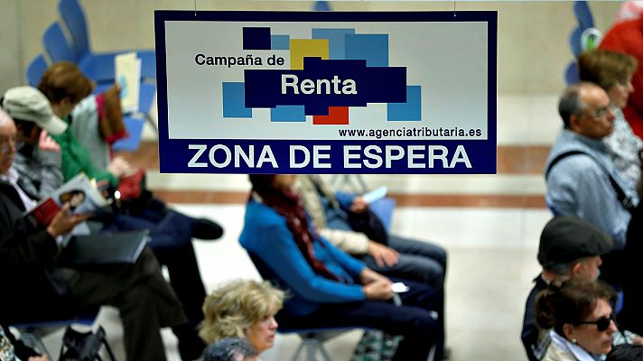Telediario 1 - La mitad de los españoles creen que pagan muchos impuestos y cuatro de cada cinco, que el fisco es injusto