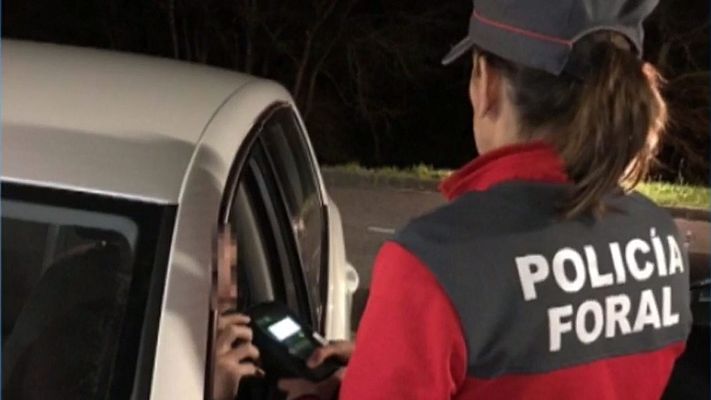Telediario 1 - La Policía Foral impone siete multas de tráfico de una tacada a un conductor en Navarra